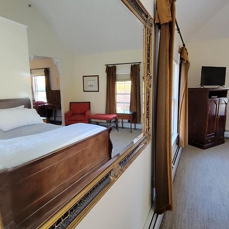 The Elizabeth Inn And Restaurant Bethel Habitación foto